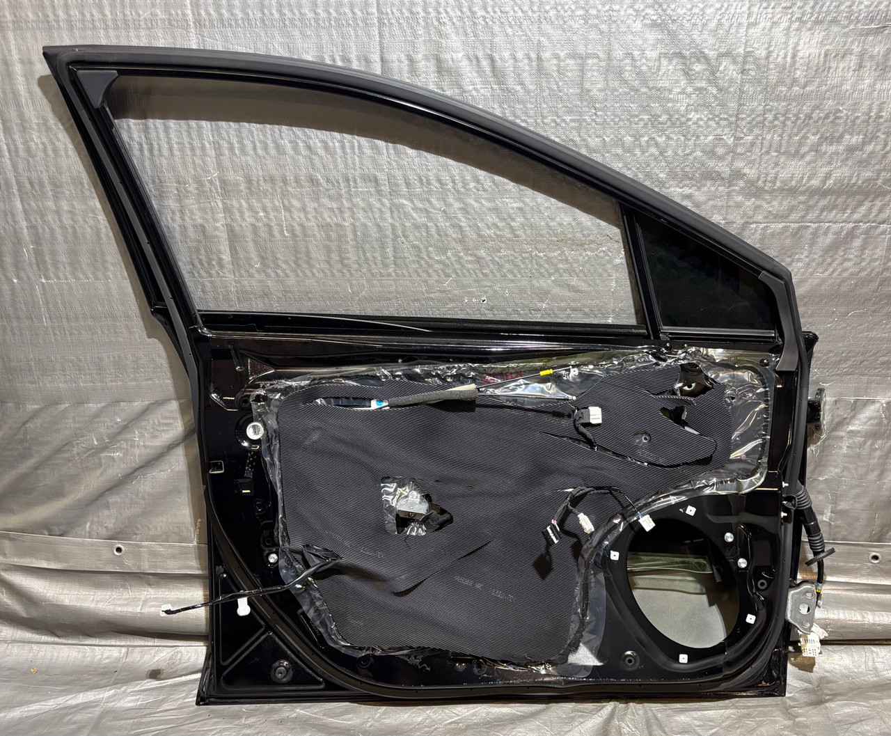 2022-2024 Subaru WRX Driver Front Door Assembly / Crystal Black