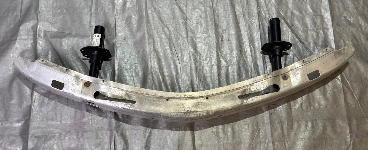 パーツ ME533001 1999-2002 BMW Z3 3.0i Roadster Radiator Core Support Assembly w