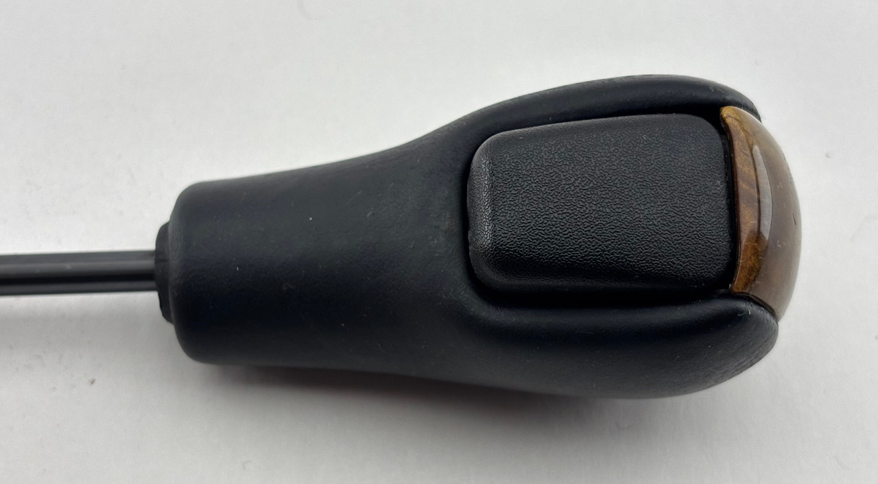 1996-2002 BMW Z3 Automatic Shift Knob w/ Indicator Trim / Fine