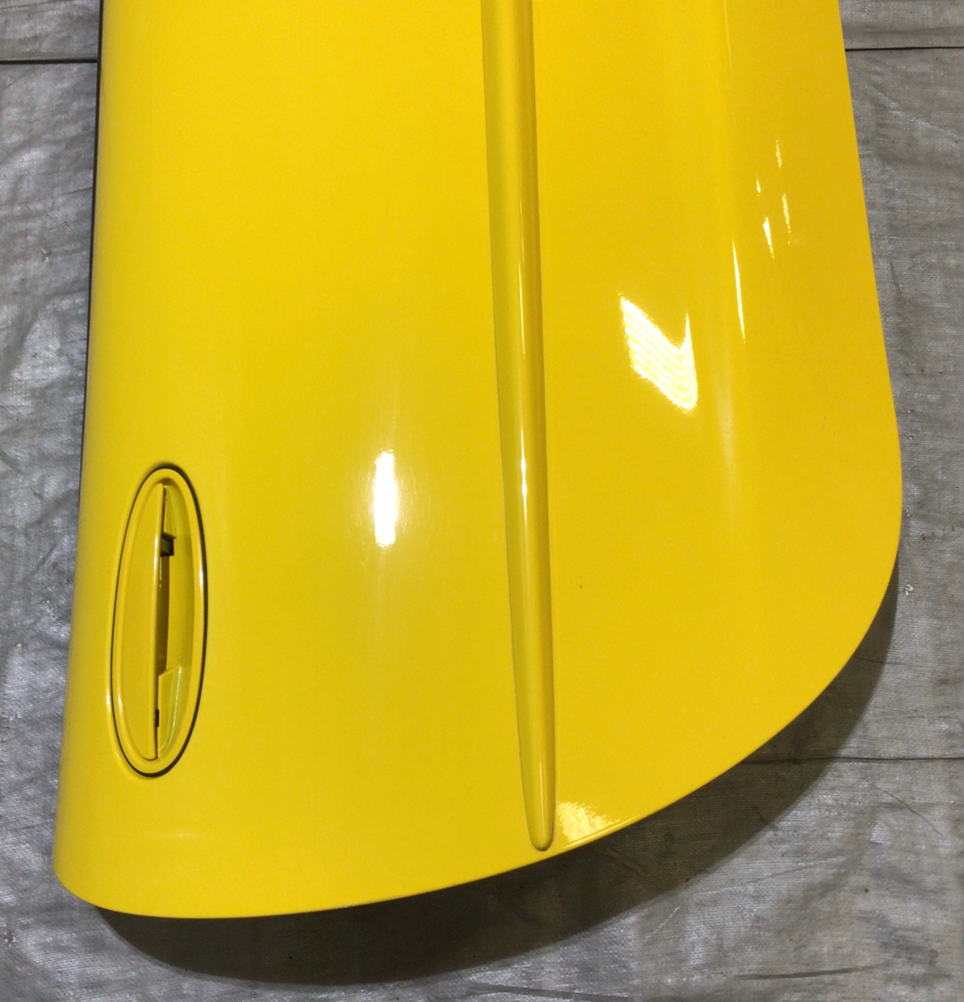 19972004 Chevrolet C5 Corvette Passenger Door Assembly / C5017