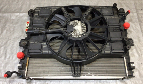 2014-2019 Chevrolet C7 Corvette Stingray Radiator w/ Cooling Fan ...