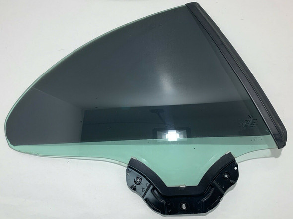 2004-2010 BMW E64 6 Series Convertible Passenger Rear Quarter Glass / OEM M6002