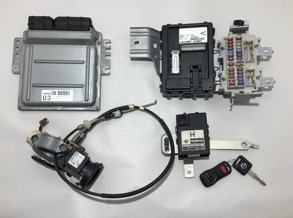 2006 Nissan 350Z ECU Module w/ BCM / Ignition Swtich / Key /  5Z013