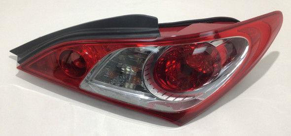 2010-2012 Hyundai Genesis Coupe Passenger Side Tail Light / OEM /   HG024