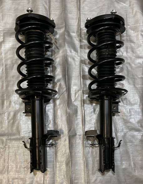 2022-2023 Ford Maverick 2.0l FWD Front Struts / Shocks / Pair / OEM / 16K MV001