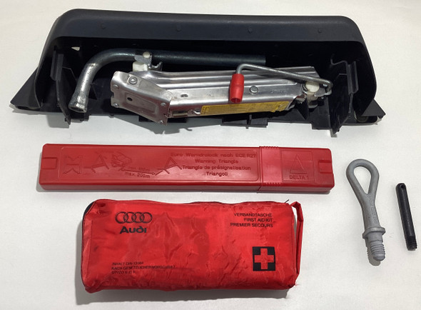2000-2006 Audi TT 1.8l Emergency Tool Kit w/ Triangle / Jack / First Aid Kit /   T1024