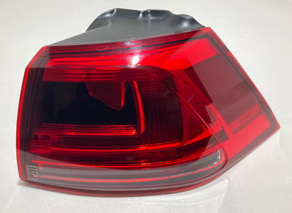 2015-2017 Volkswagen MK7 Golf R Passenger Side Outer Tail Light /   M7R08
