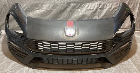 2017-2020 Fiat 124 Spider Abarth Front Bumper Cover w/ Grille  / Nero Cinema  FD027