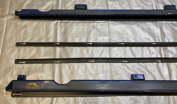 2015-2017 Volkswagen MK7 Golf R Side Skirts w/ Aerofabb Splitters / Pair / Lapiz Blue Metallic  M7R10