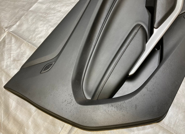 2019-2021 Chevrolet Camaro LT1 Driver Side Interior Door Panel /   CM002
