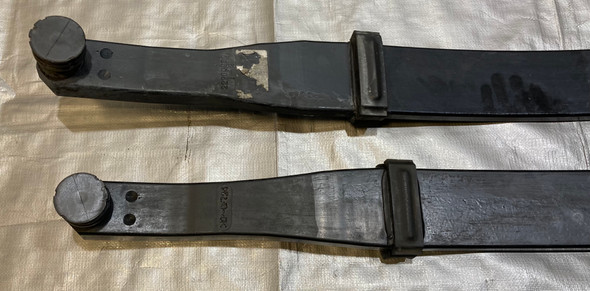 2014-2019 Chevrolet C7 Corvette Stingray Leaf Springs / Pair / OEM /   C7007