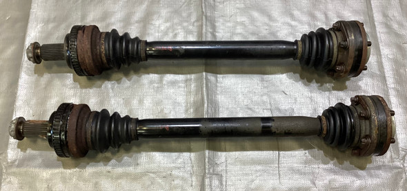 2001-2006 E46 BMW M3 Rear CV Axles / Half Shafts / Pair *DAMAGE*  / 95K M3018