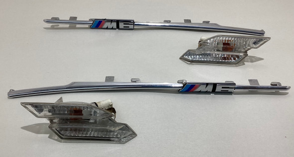 2006-2010 BMW E63 E64 M6 Fender Trims / Grilles / Pair /   M6005
