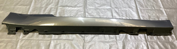 2006-2010 BMW M6 Passenger Side Skirt / Rocker Moulding / Stratus Metallic  M6005