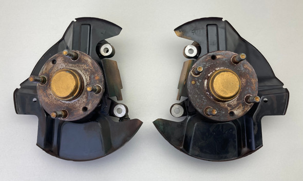 1999-2002 Mazda Miata Front Spindles / Knuckles w/ Hubs / Pair (NON-ABS) / 76K NB250