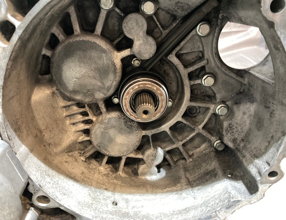 2001-2002 Audi TT Quattro AWD 225hp 6 Speed Manual Transmission w/ Transfer Case / FHB / 110K T1033