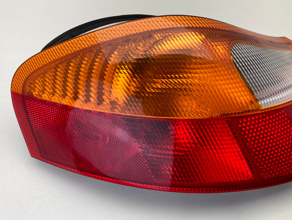 1997-2002 Porsche 986 Boxster Driver Tail Light / Amber /   BX065