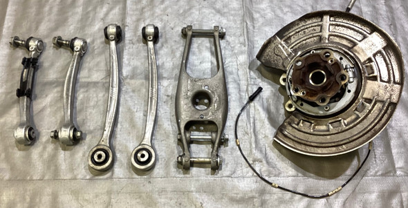2015-2020 F80 F82 F87 BMW M2 M3 M4 Passenger Rear Knee Spindle Hub w/ Control Arms / 34K B2008