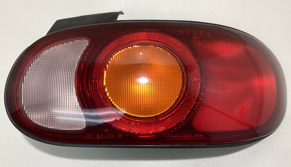 1999-2000 Mazda Miata Passenger Tail Light  /   NB251