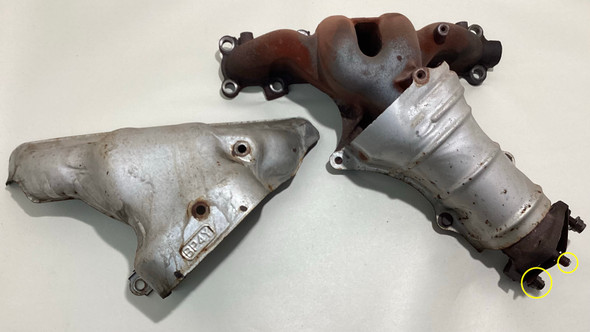 1999-2000 Mazda Miata Exhaust Manifold w/ Heat Shield  /  138K NB251