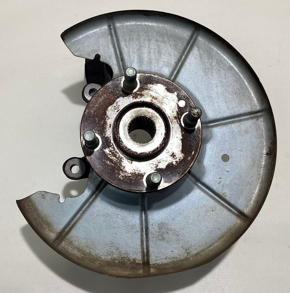 2003-2005 Mazda Miata Driver Rear Spindle / Hub / NON-ABS /   NB252