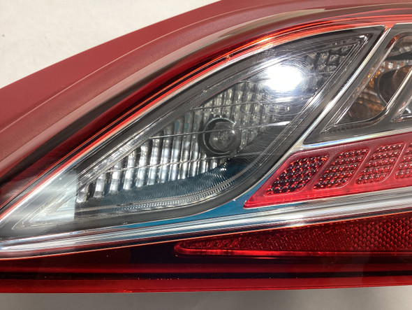 2010-2012 Hyundai Genesis Coupe Passenger Side Tail Light / OEM /   HG032