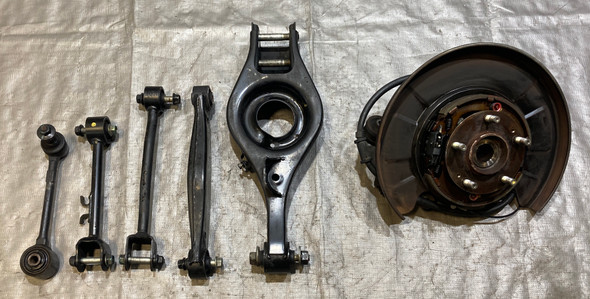 2010-2016 Hyundai Genesis Coupe Driver Side Rear Knee Spindle w/ Hub & Control Arms / 53K HG032