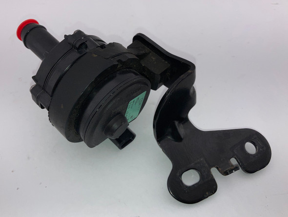 2021-2023 Ford Bronco 2.3l Auxiliary Coolant Pump / MB3G18D473AB /   BR004