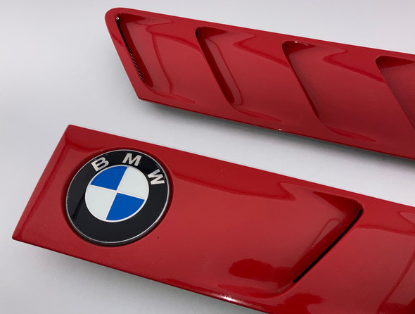 1996-2002 BMW Z3 Roadster Fender Vent Trim Panels / Pair / Bright Red II   Z3036