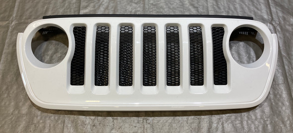 2018-2021 Jeep Wrangler JL OEM Grille Assembly / Bright White  JL010