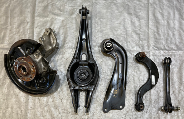 2016-2020 Audi TT Quattro Driver Rear Spindle Hub w/ Control Arms / 71K T3003