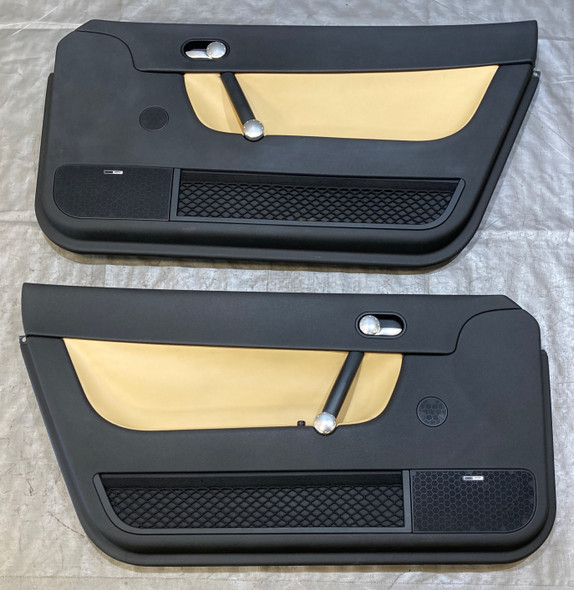 2000-2006 Audi TT Interior Door Panels / Vanilla Leather / Pair / *DAMAGE* /   T1034