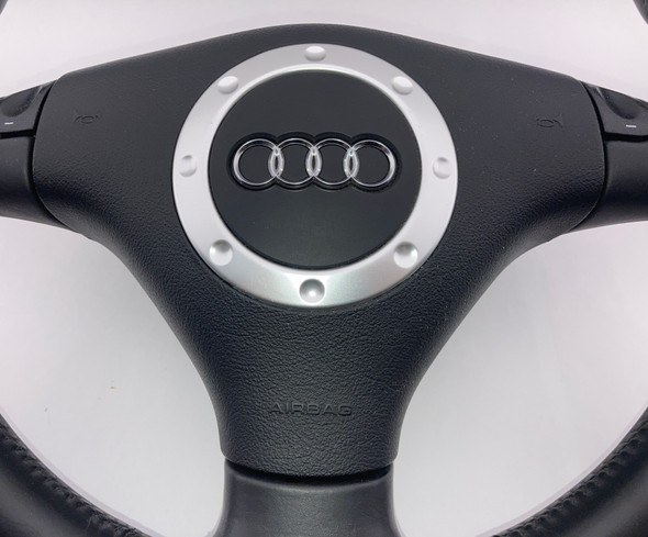2000-2006 Audi TT Black Leather Steering Wheel w/ Airbag / Automatic /   T1034