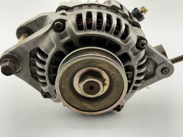1990-1993 Mazda Miata 1.6l OEM Alternator w/ Pulley / Manual / 113K NA105 1990-1993 Mazda Miata 1.6l OEM Alternator w/ Pulley / Manual / 113K NA105