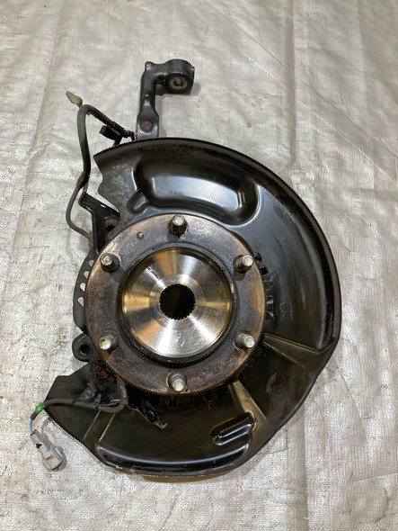 2016-2023 Toyota Tacoma 4X4 Passenger Front Knuckle Hub w/ Control Arms / 87K TC004