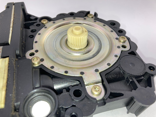 2000-2006 Audi TT Coupe Passenger Side Window Motor / OEM /   T1035