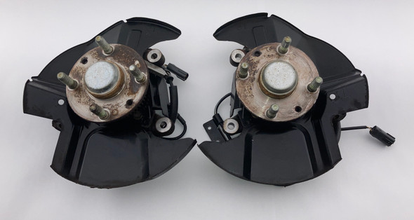 2003-2005 Mazda Miata Front Spindles / Hubs / Pair / (ABS) /   NB260