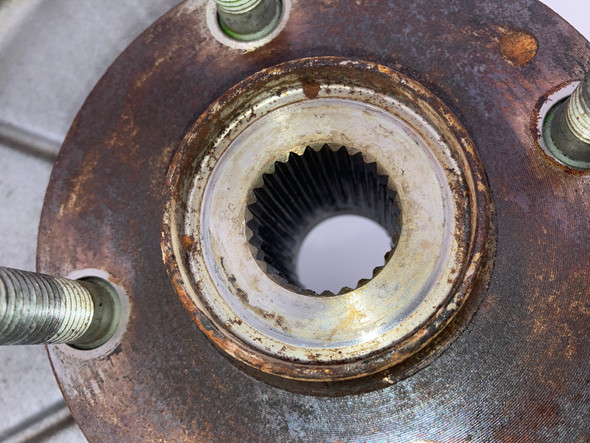 2003-2005 Mazda Miata Passenger Rear Spindle / Hub / (ABS) /   NB260