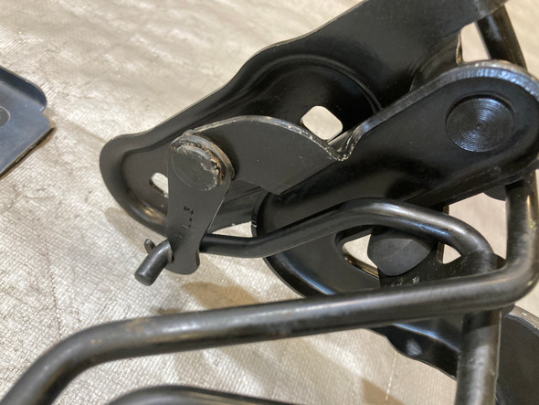 2006-2009 Pontiac Solstice Rear Deck Lid Hinge / Trunk Bracket /   PS071