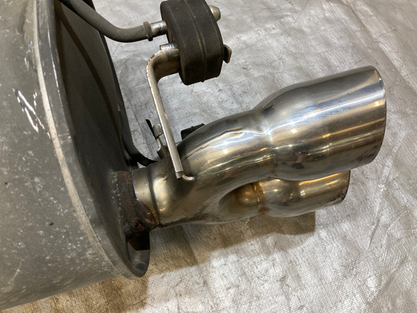 2005-2008 Chevrolet Corvette C6 Passenger Side OEM Exhaust Muffler w/ Tips / 74K C6020