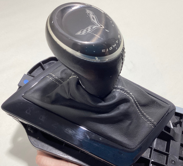 2014-2019 Chevrolet C7 Corvette Automatic Shifter Assembly w/ Knob / Boot /   C7006