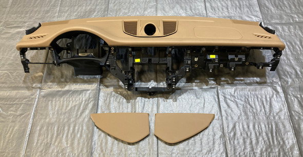 2015-2018 Porsche Macan Dashboard Panel w/ Passenger Airbag / Luxor Beige /   PM006