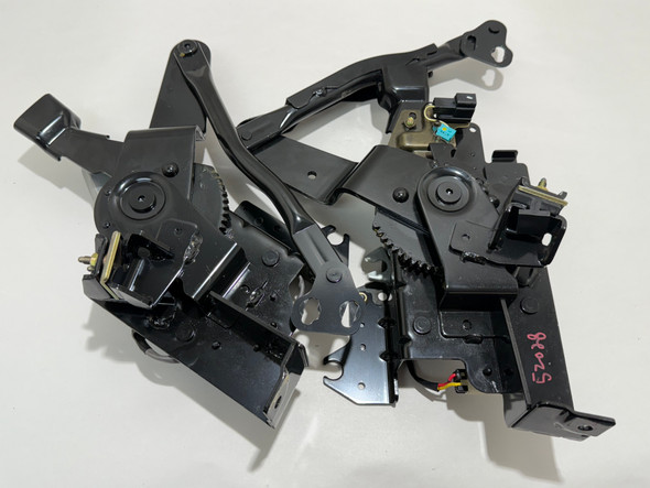 2004-2008 Nissan 350Z Convertible Top Tonneau Panel Motors / Hinges / Pair / 5Z028