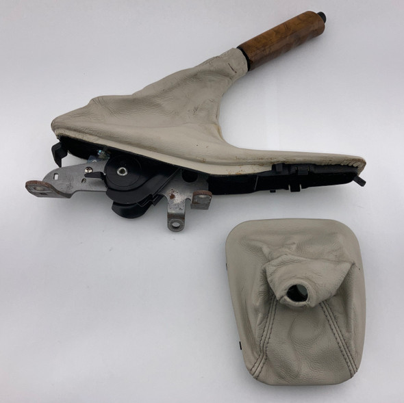 1996-2002 BMW Z3 Roadster Parking Brake Handle / Fine Wood / Lotus White Leather Boots /   Z3037