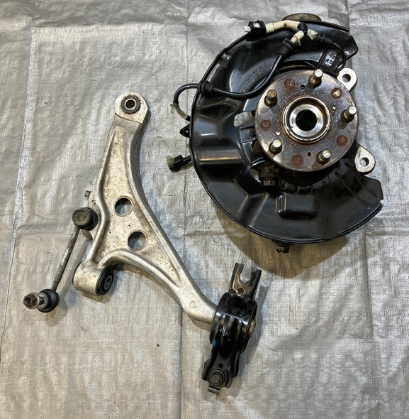 2017-2019 FK8 Honda Civic Type R Passenger Front Hub w/ Lower Control Arm / 75K TR105