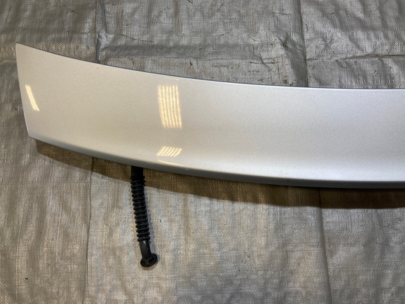 2008-2014 Audi TT 8J Coupe Rear Trunk Spoiler w/ Motor / Ice Silver Metallic  T2015