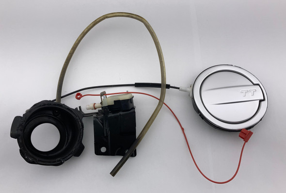 2008-2015 Audi TT MK2 8J Fuel Door w/ Release Cable /   T2015