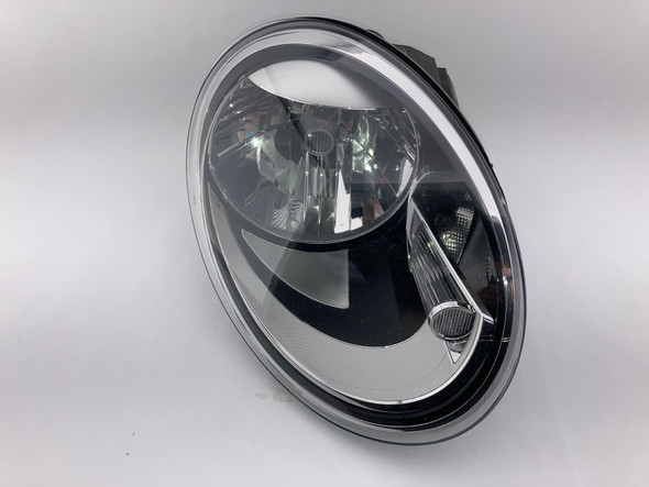 2012-2019 Volkswagen Beetle Passenger Side Halogen Headlight /   VB012