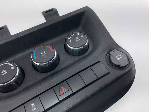 2014-2018 Jeep Wrangler JK Automatic Climate Control w/ Rear Defrost / Black /   JK016