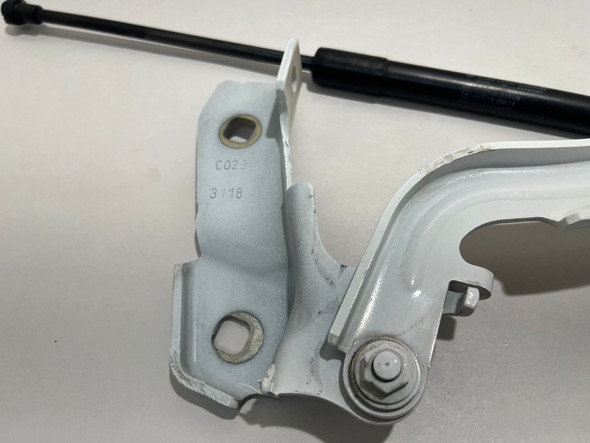 2017-2022 Alfa Romeo Giulia Hood Hinges w/ Shocks / Pair /   AG005